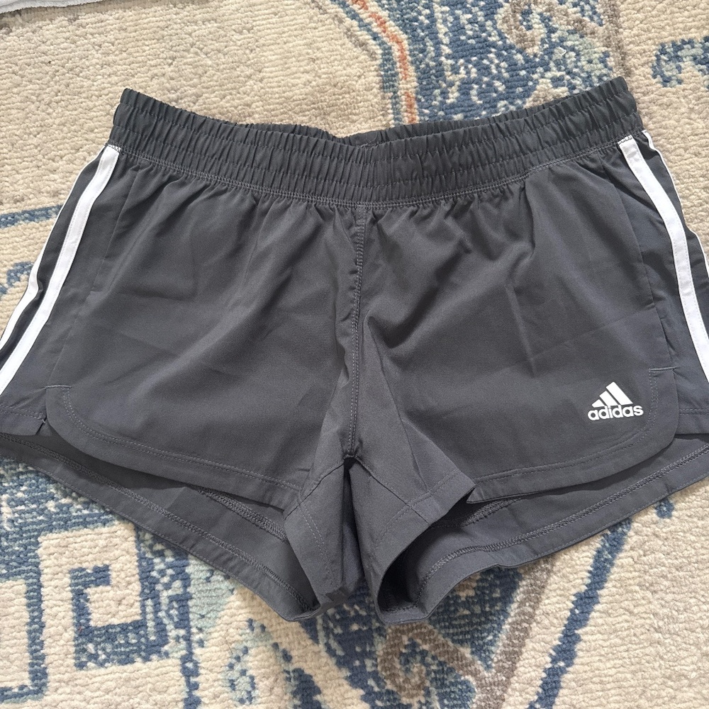 Adidas Aeroteady shorts S